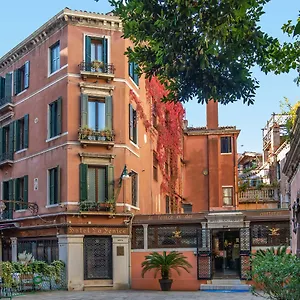 *** Hotel La Fenice Et Des Artistes Italia