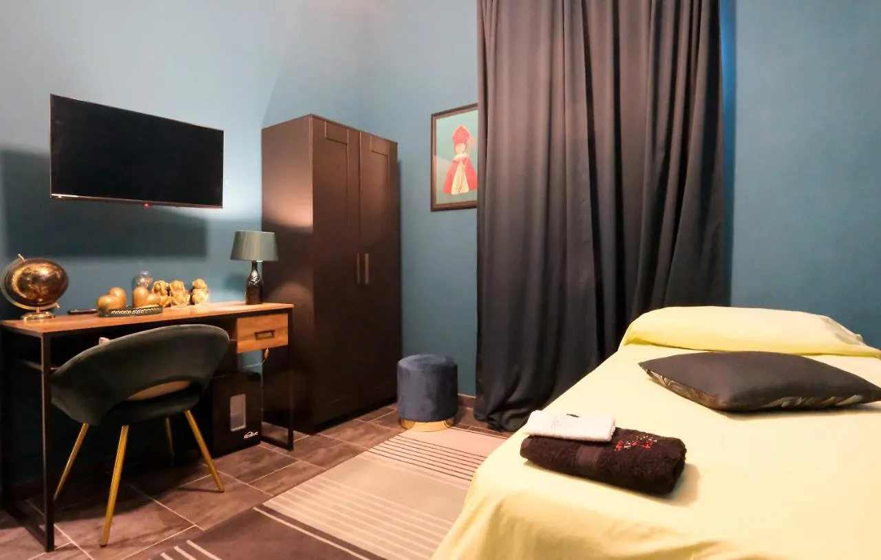 Lh51 Rooms Napoli 0*,