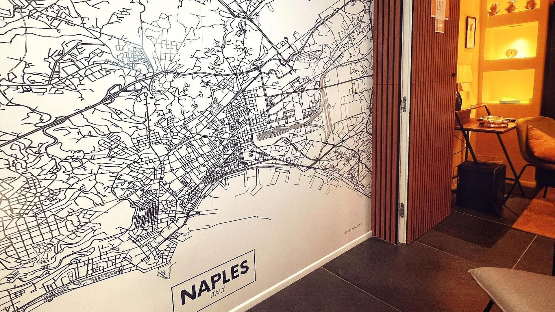 Bed & Breakfast Lh51 Rooms Napoli Italia